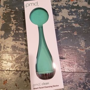 PMD Smart Facial Clean Pro BNIB